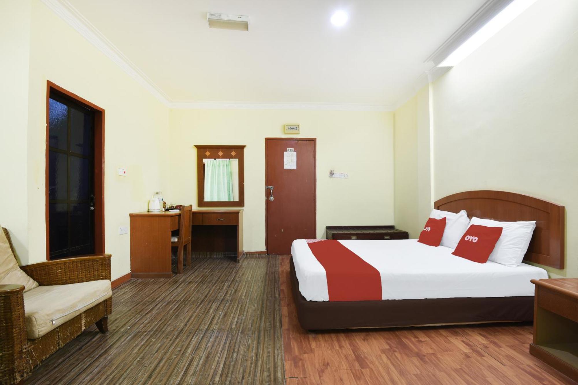 Hotel O Kota Bharu Near War Museum Formerly Azam Hotel Exterior photo